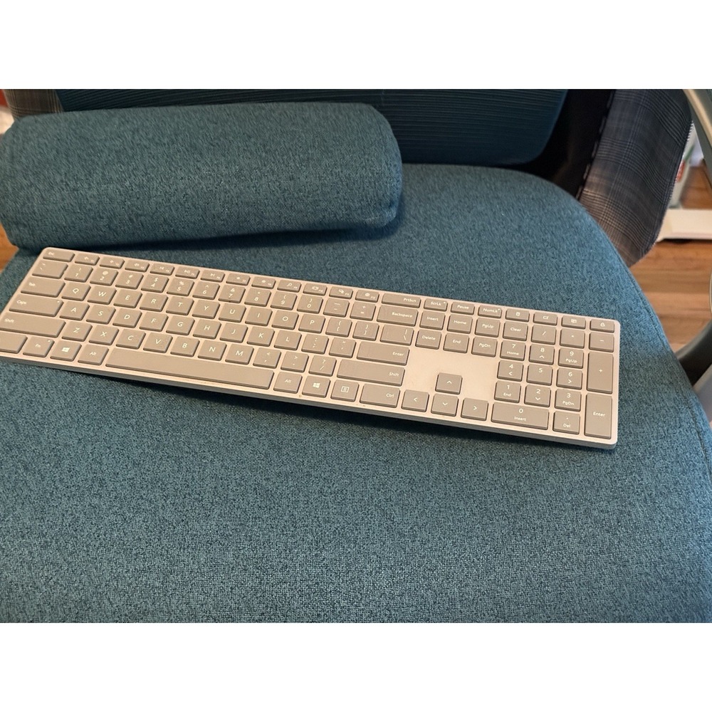 Microsoft 1742 Wireless Surface Keyboard ( Not Connecting To Computer  (asis)